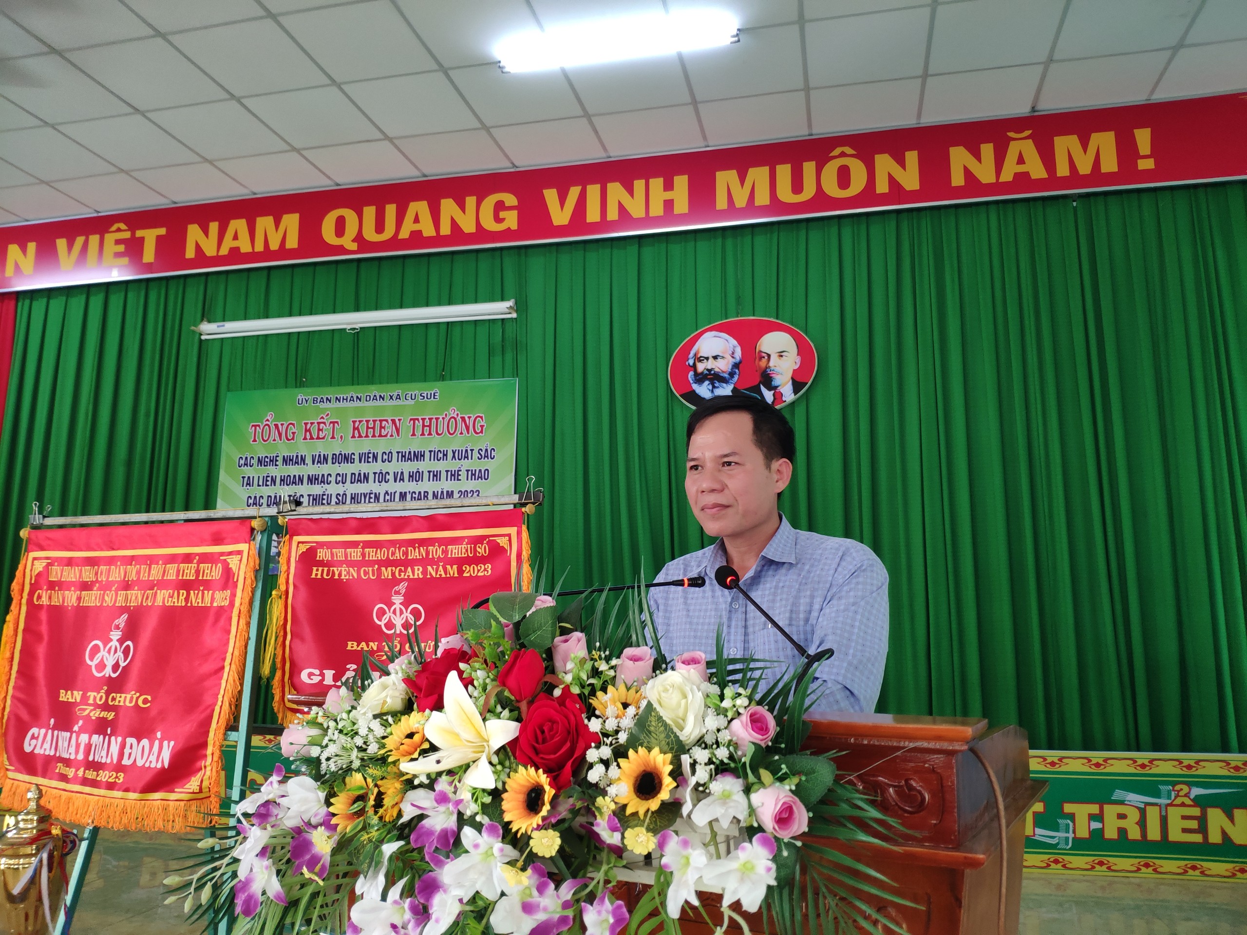 trao thuong lhncdt (9)